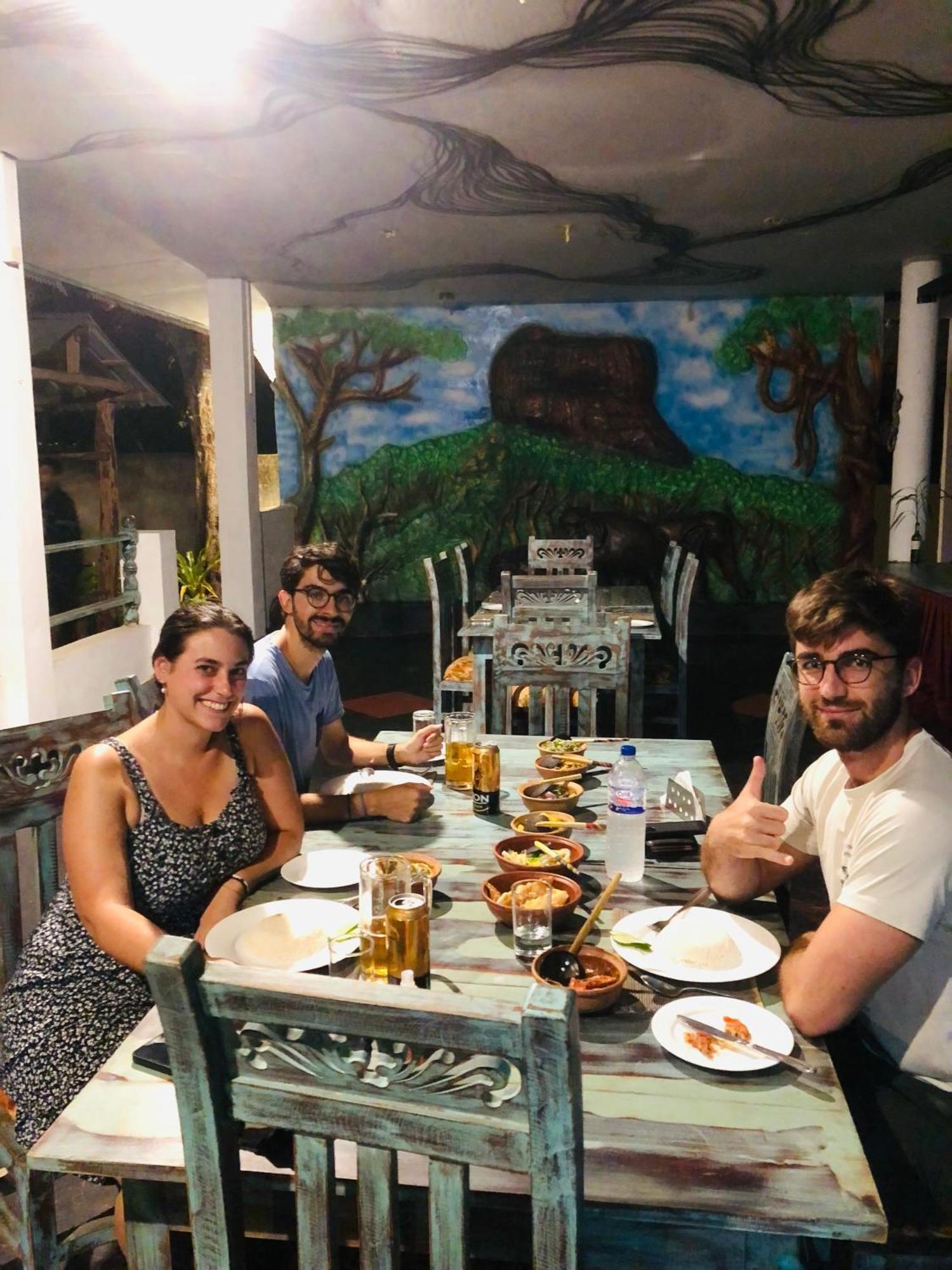 Hungry Lion Sigiriya Hotel Exterior photo